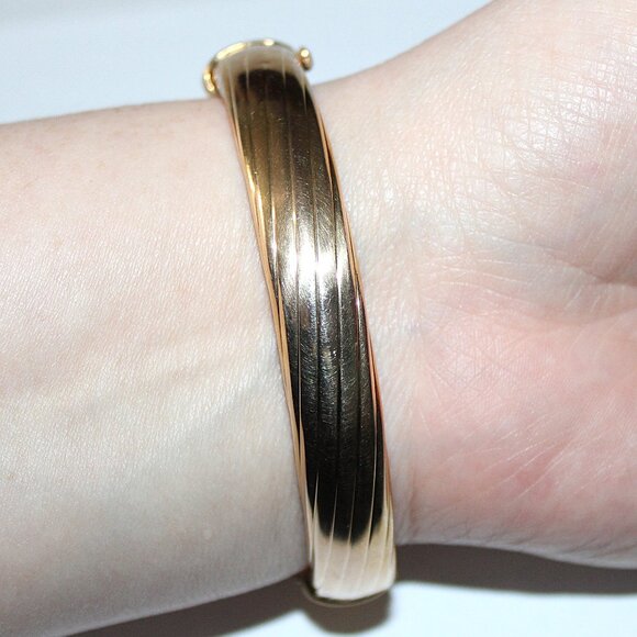 Veronese Gold Tone Sterling Silver Hollow Bangle Bracelet 20 Grams - Picture 2 of 8